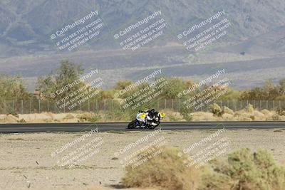 media/Nov-02-2025-CVMA (Sun) [[337aff29ab]]/Race 17-Amateur Supersport Middleweight/